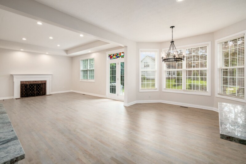 Building Photo - 7200 Fernridge Dr