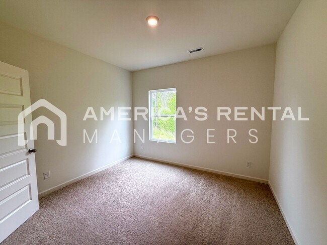 Building Photo - New Construction Home for Rent in Kimberly...