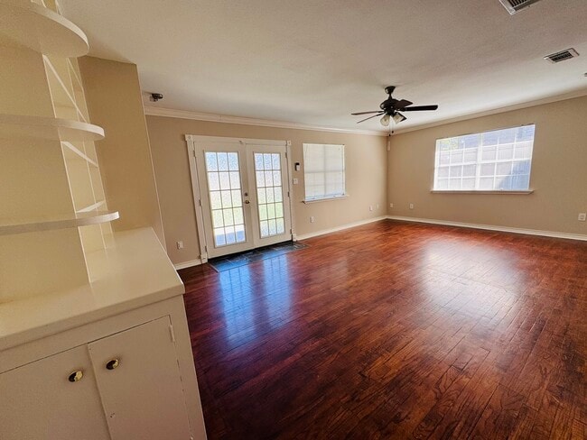 Building Photo - 3306 Elmridge St