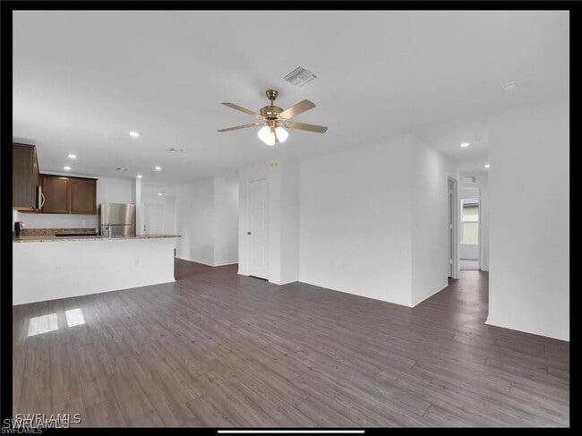 Building Photo - 184 Yager Cir