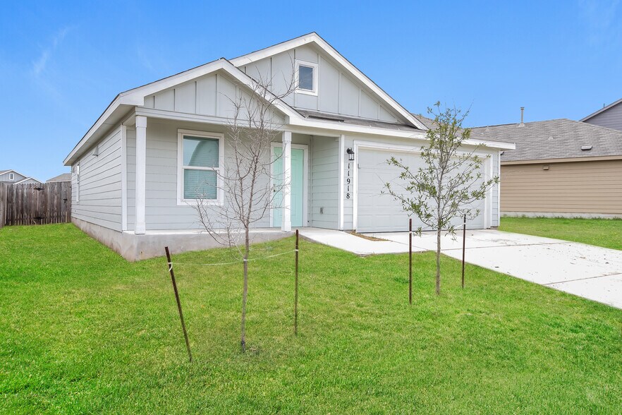 Building Photo - 11918 Cink Dr