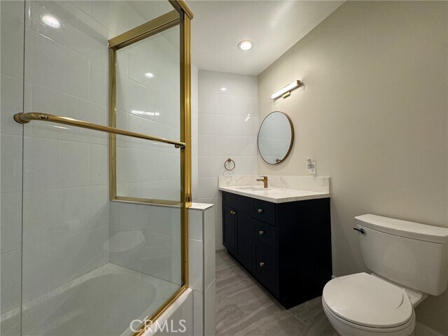 Building Photo - 204 Mockingbird Ln