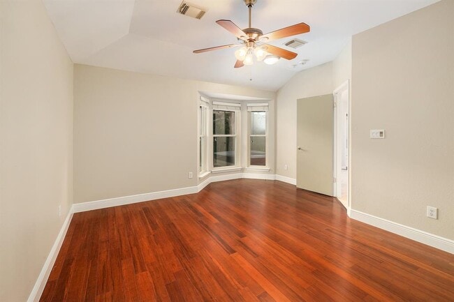 Building Photo - 4920 Hibiscus Valley Dr