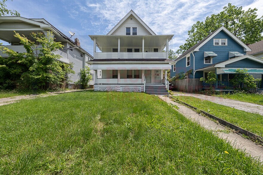 Building Photo - 3353 E 132nd St