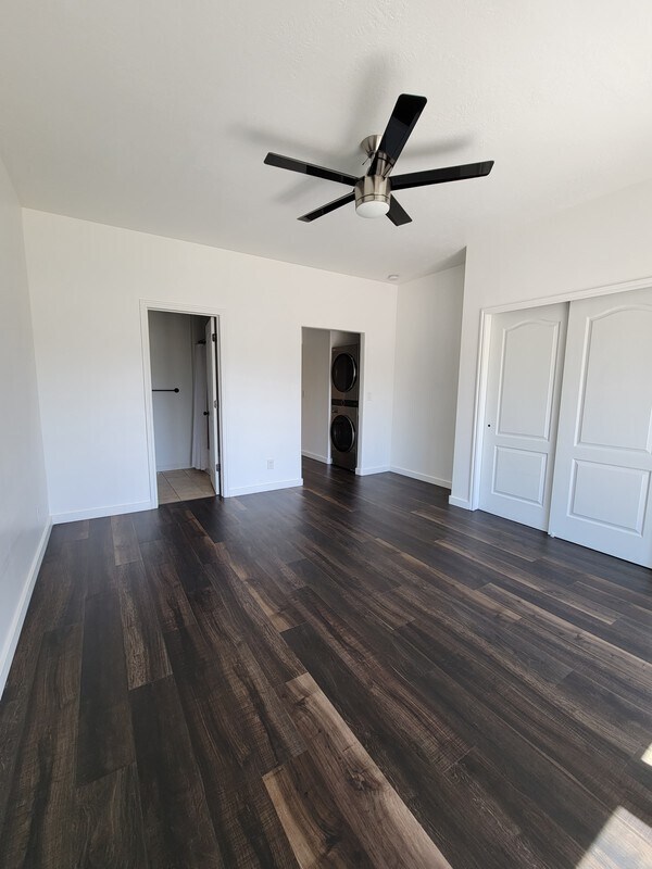Building Photo - 12974 Kollman Ct