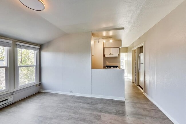 Building Photo - 159 Emerson St