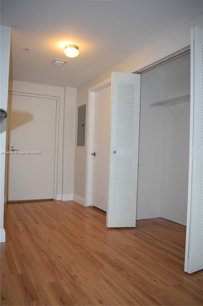 Building Photo - 3339 Virginia St