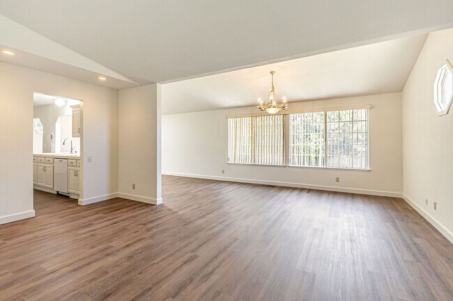 Building Photo - Spacious 4-Bedroom Home in Prime Milpitas