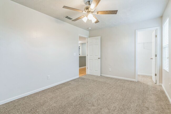 Building Photo - Amazing Home In Creekside Station
