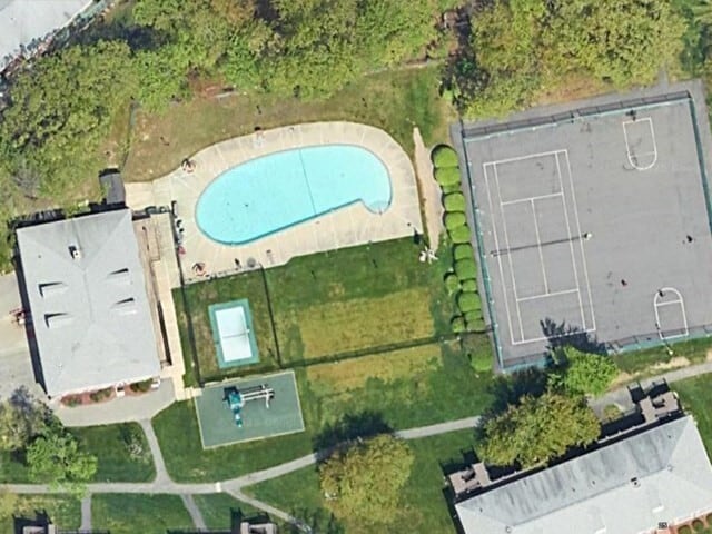 Building Photo - 103 Farrwood Ave