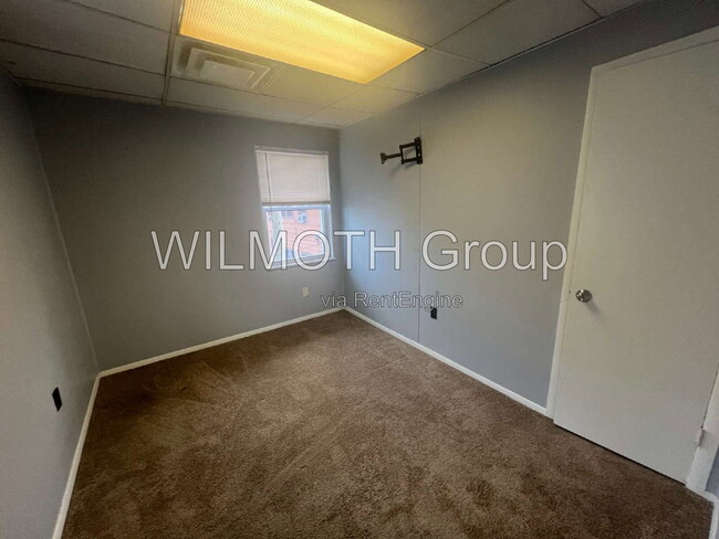 Building Photo - 3763 Broadway St