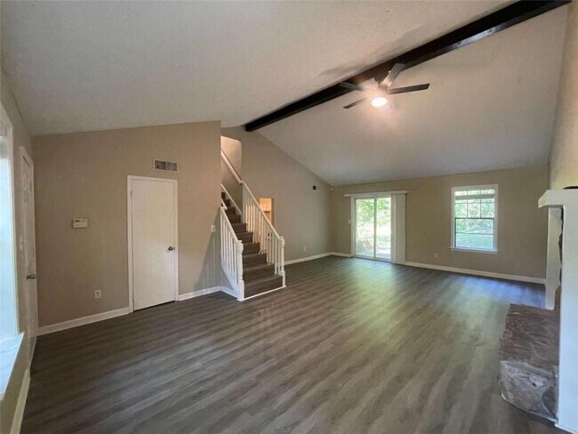 Building Photo - 55 Hunt Ridge Dr