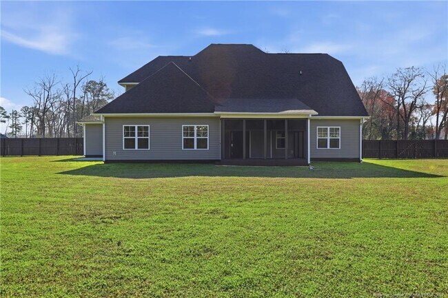 Building Photo - 206 Leland Ln