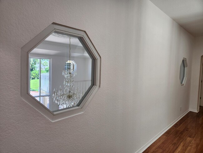 Building Photo - 17885 Fieldbrook Cir E