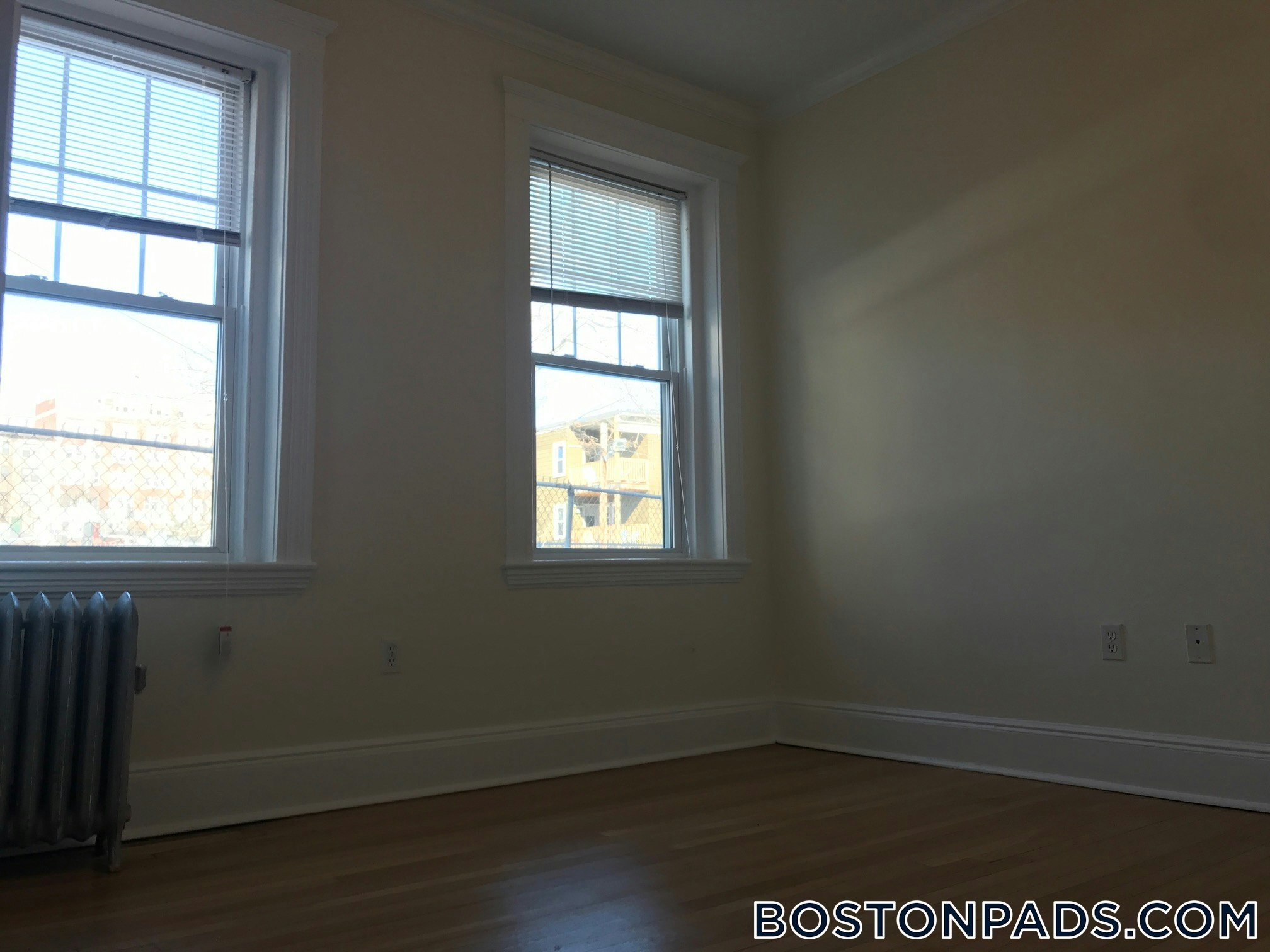 Building Photo - 115 Kilsyth Rd