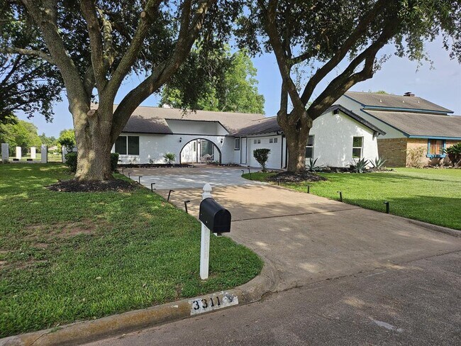 Primary Photo - 3311 Oyster Cove Dr