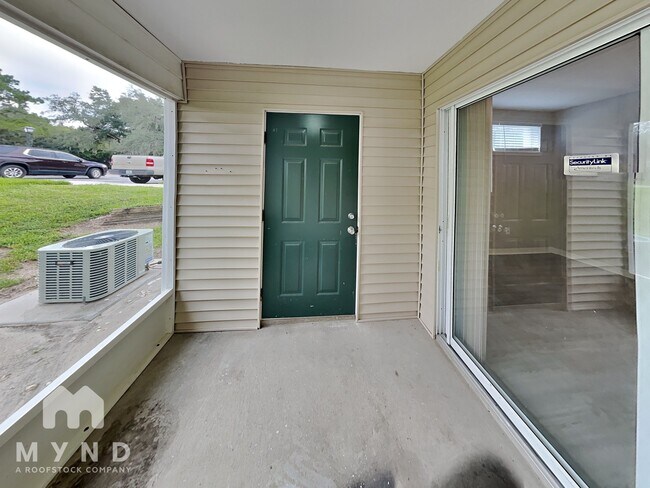 Building Photo - 4103 Plantation Cove Dr