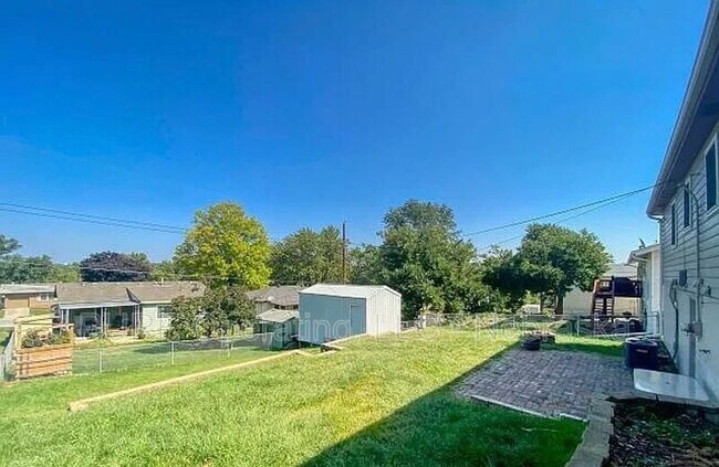 Building Photo - 14148 Orchard Ave