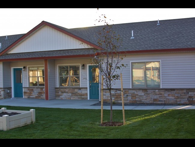 Building Photo - Monte Vista Villas