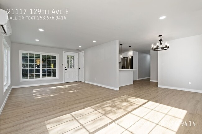 Building Photo - 21117 129th Ave E