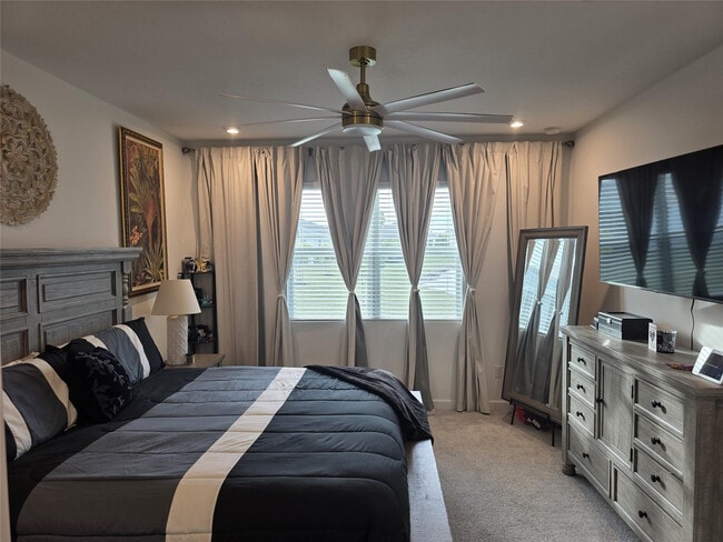 Building Photo - 10495 SW Orana Dr