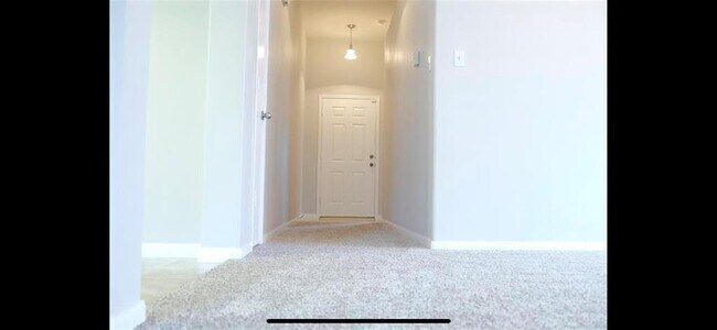 Building Photo - 2426 Halstead Dr