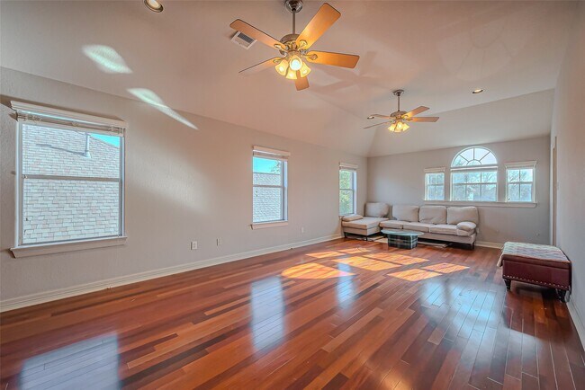 Building Photo - 2213 Jernigan Ford