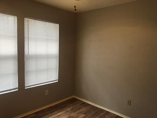 Building Photo - 7002 Ivory Key Ct