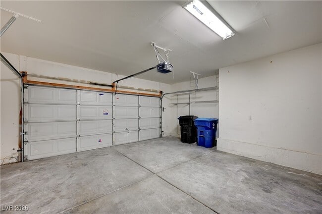 Building Photo - 9299 Adamshurst Ave