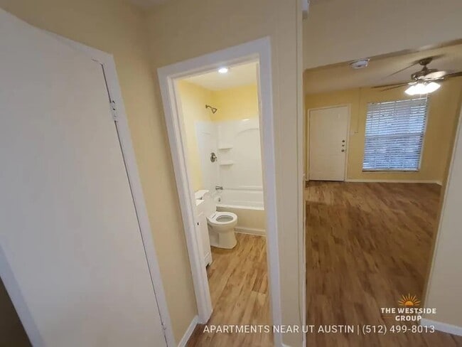 Building Photo - 2108 San Gabriel St