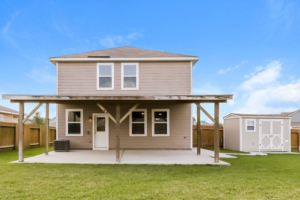Building Photo - 28009 Irving Dr
