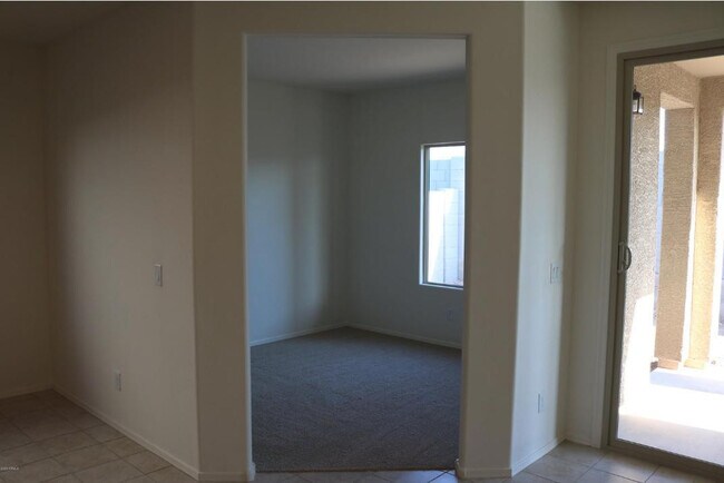 Building Photo - 21144 W Cypress St
