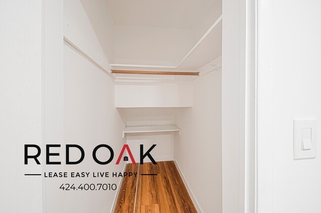 Building Photo - 463 S Maple Dr