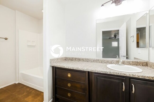 Building Photo - 3 Bedroom Pet-Friendly Home in VAIL, AZ with Main Street Renewal