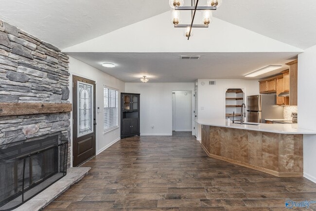 Building Photo - 171 Waters Edge Ln