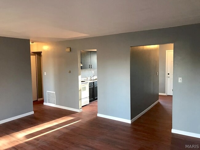 Building Photo - 1104 Arrowhead Dr