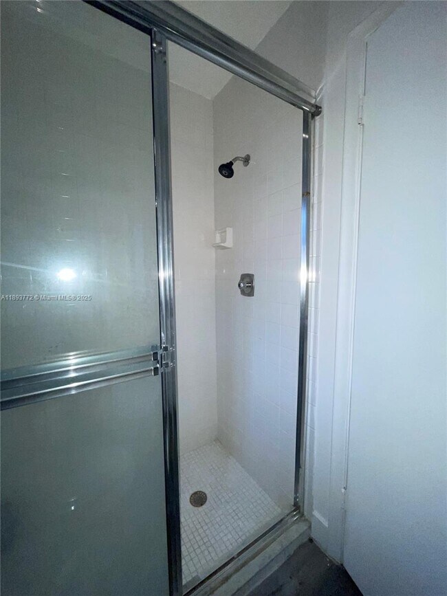 Building Photo - 4300 Landar Dr