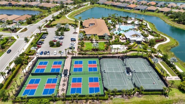 Building Photo - 5400 Manchini St