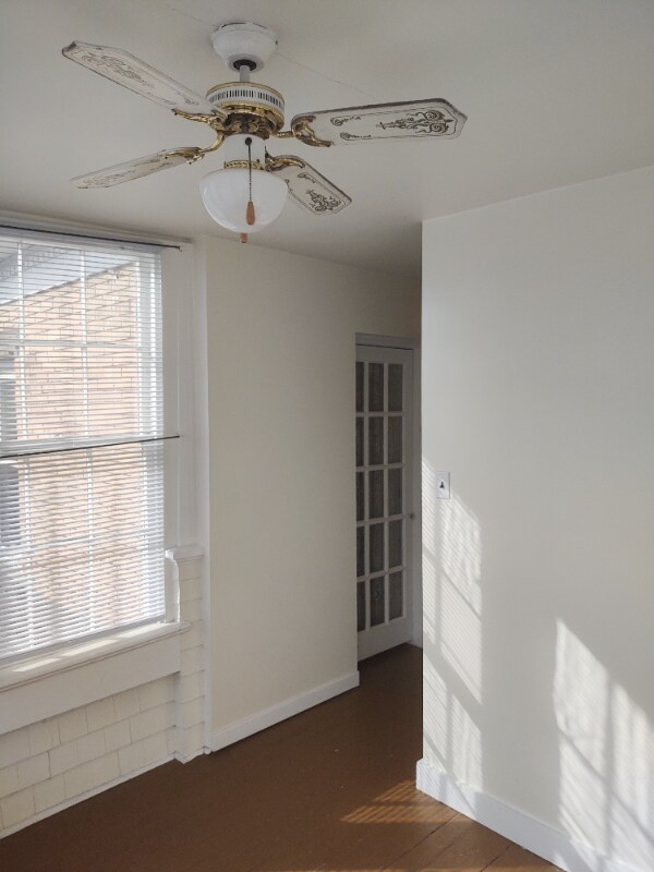 Building Photo - 544 E Pearl St