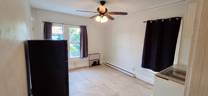 Building Photo - 306 Taylor Ave