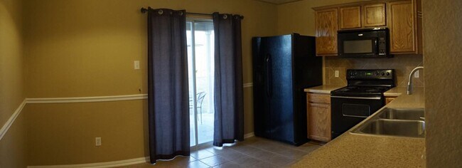 Building Photo - 2603 John Porter Dr