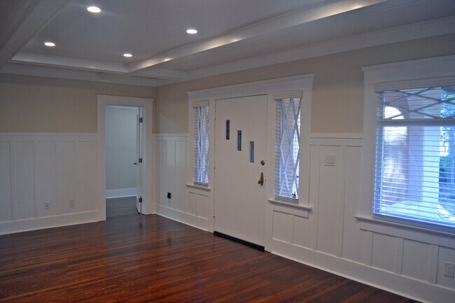 Building Photo - 3765 - 3767