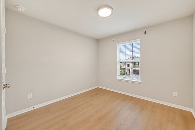Building Photo - 11215 Pavonia Creek Ct