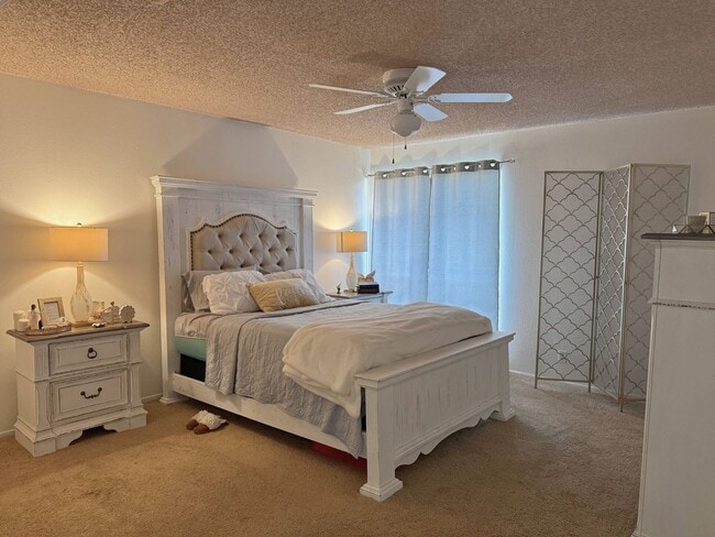 Building Photo - 2 Bed 2 Bath HOA Property