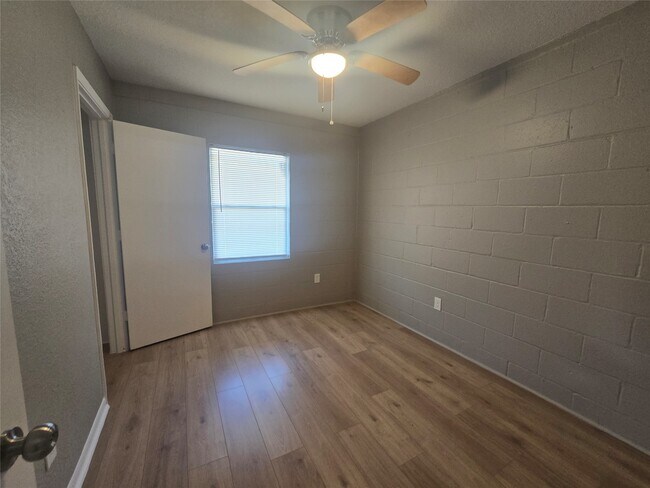 Building Photo - 4217 Sealy Ave
