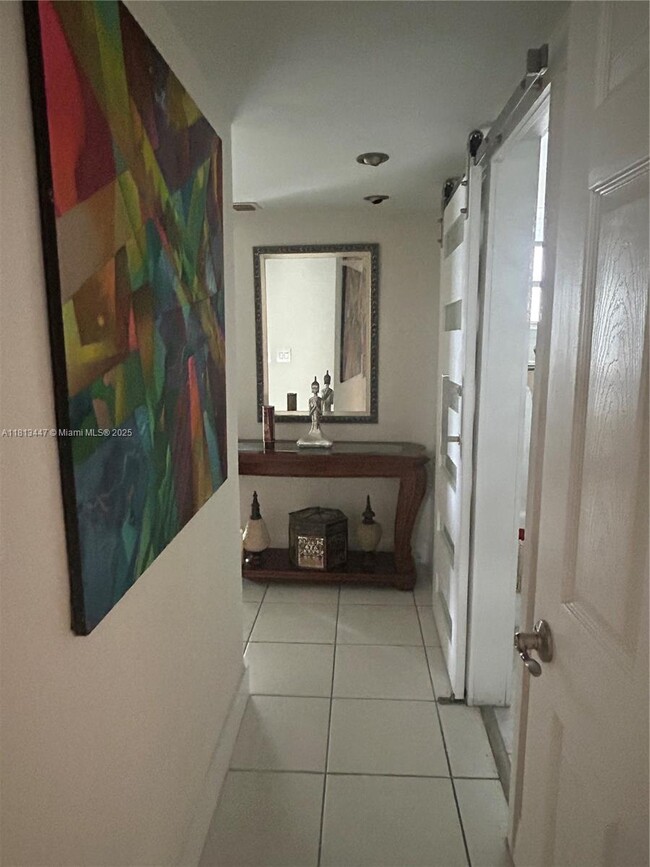 Building Photo - 1401 NE Miami Gardens Dr