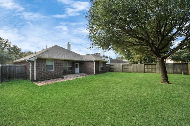 Building Photo - 16219 Field Haze Tr