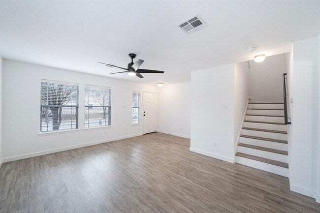 Building Photo - 1600 Big Thicket Dr