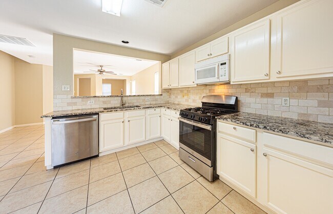 Building Photo - 20831 Bonham Park Ln