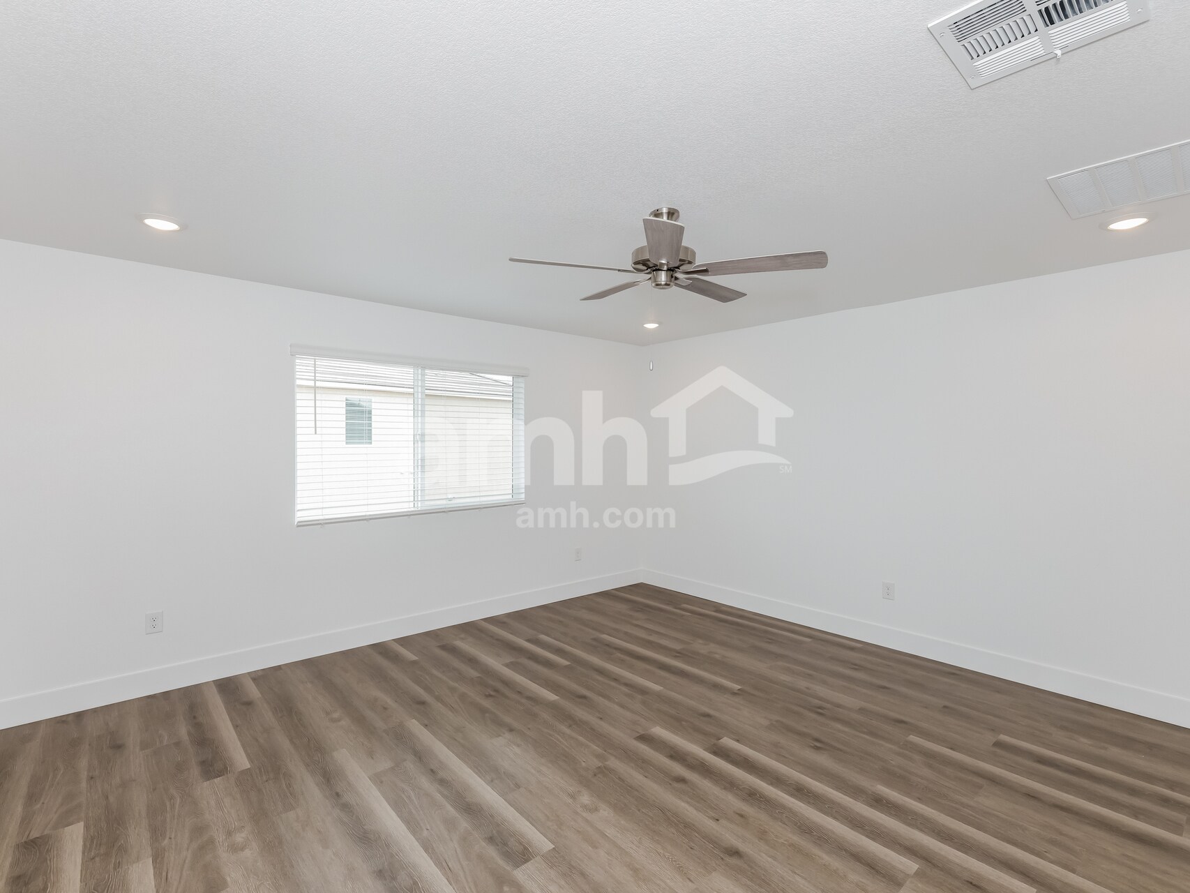 Building Photo - 9486 Aldersyde Dr